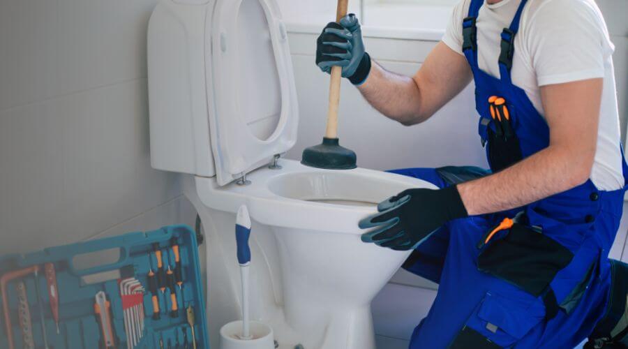 Expert burst pipe repair services in Rosanky, TX